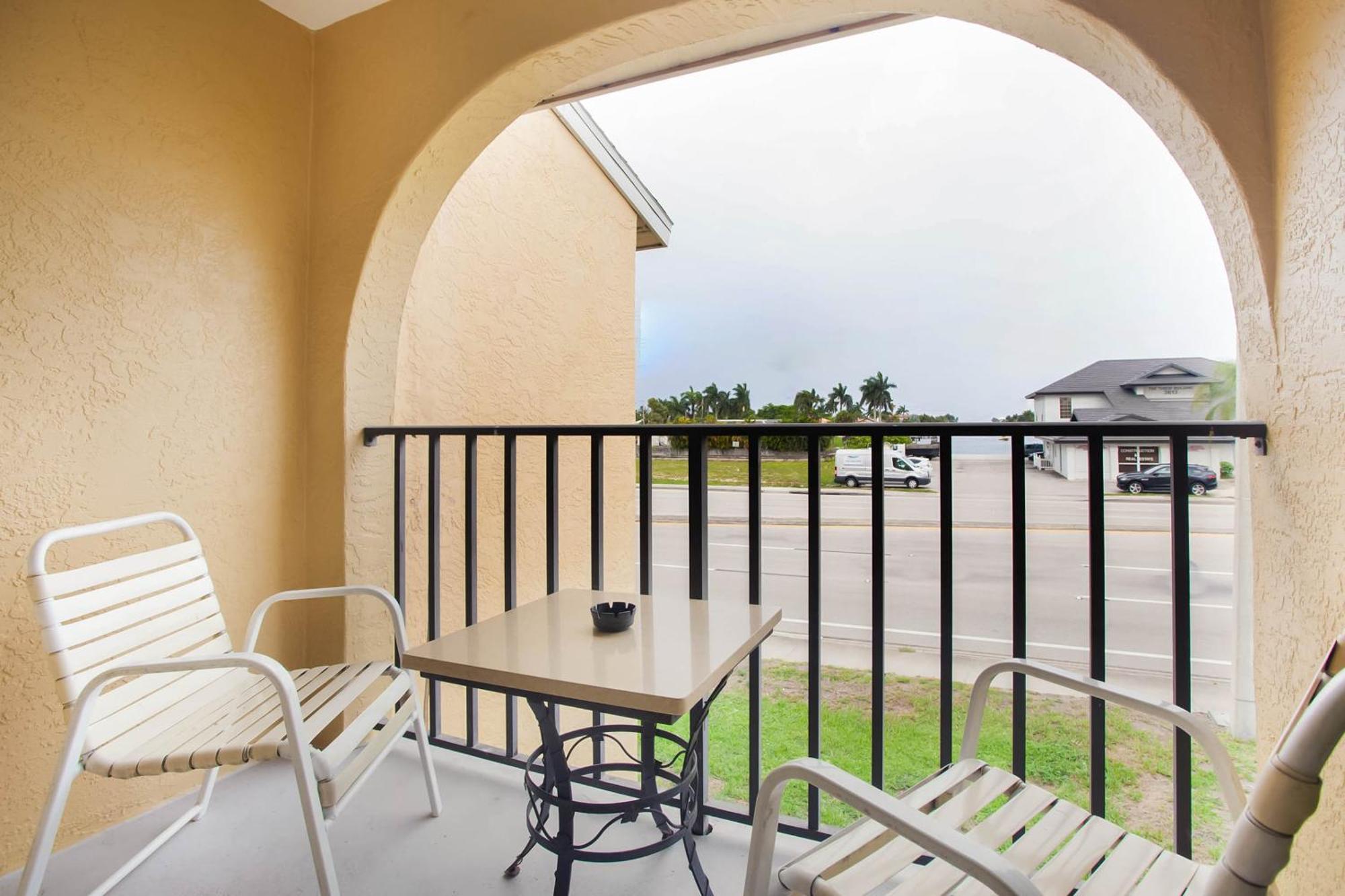 Oyo Waterfront Hotel- Cape Coral Fort Myers, Fl Exteriér fotografie